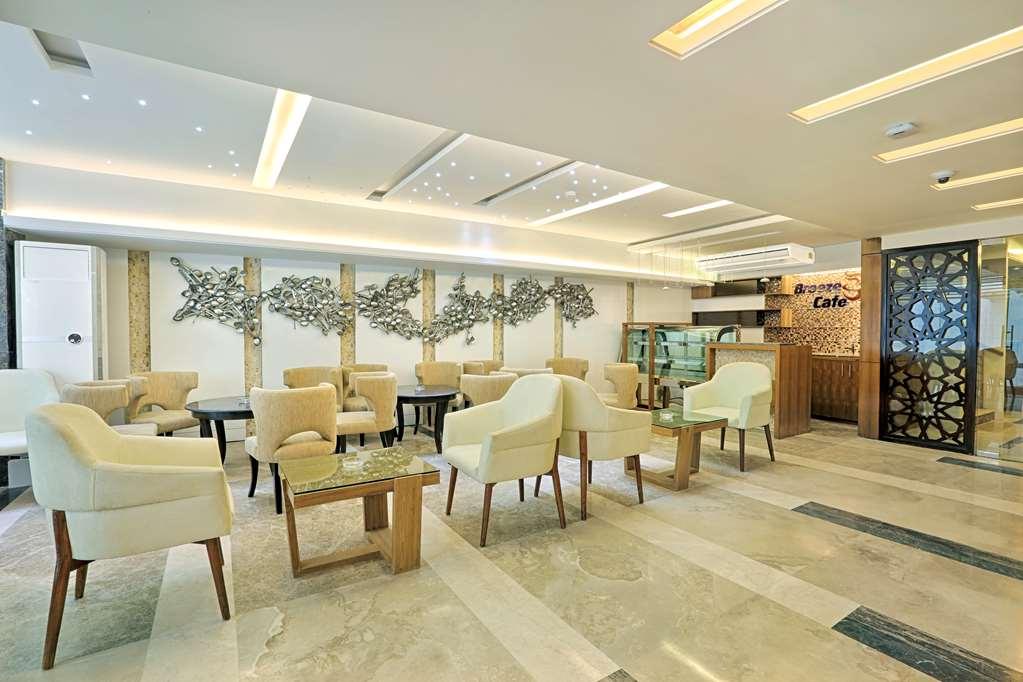 Asia Hotel & Resorts 다카 레스토랑 사진